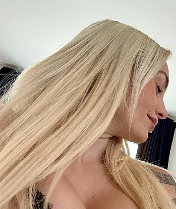 AmaliaMarkova_ Thumb Image