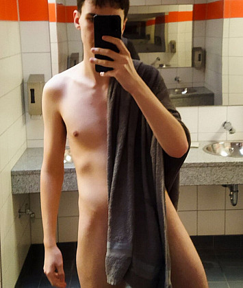 Naked_Ben thumb image