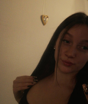 YoungLisaa18 Thumb Image