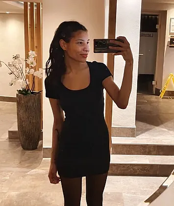 YaraEstelle Vorschaubild